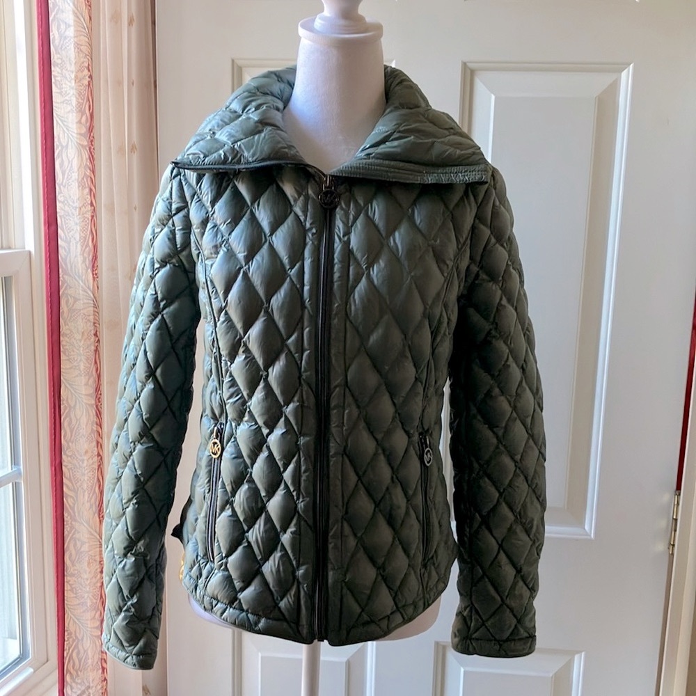Michael Kors Women’s Quilted Down Jacket Sage Green Size M